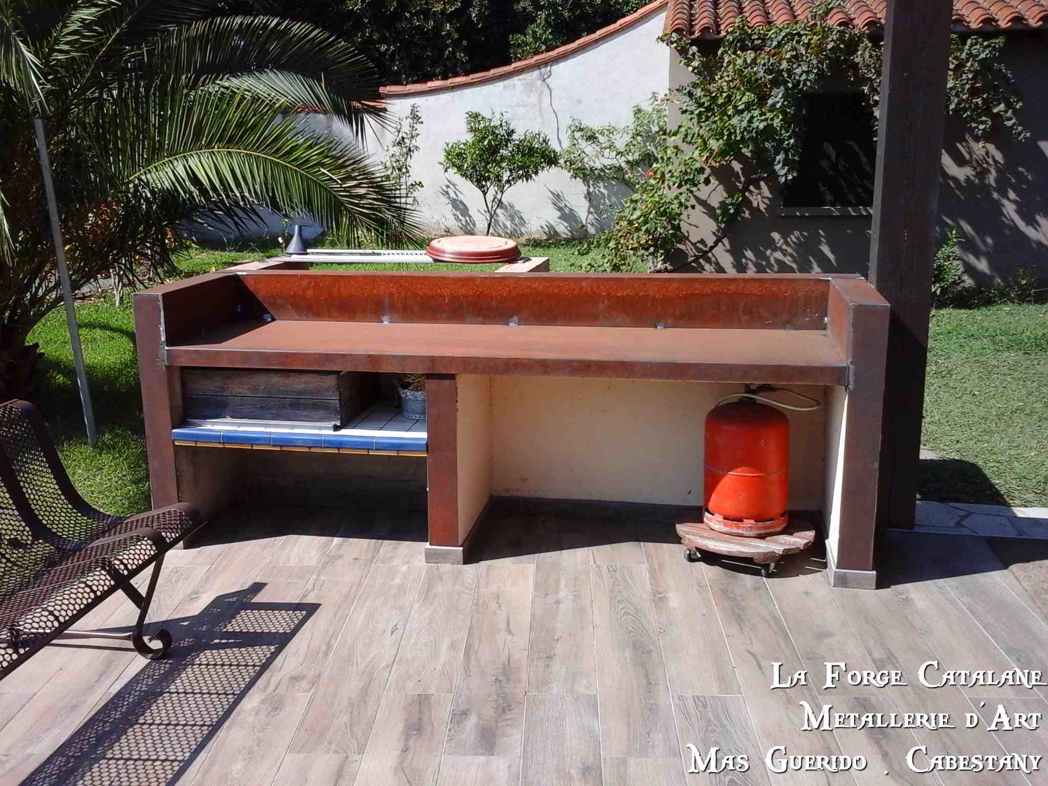 couverture barbecue par tole corten rouille forge catalane - 250KB.jpg